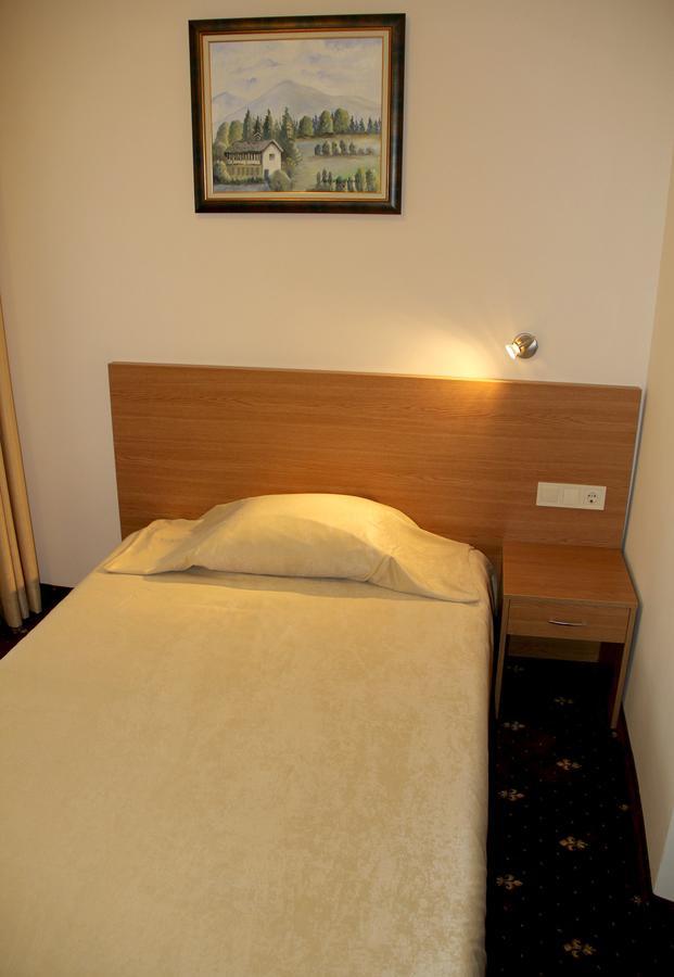 Hotel Coop Rozhen Pamporovo Dış mekan fotoğraf