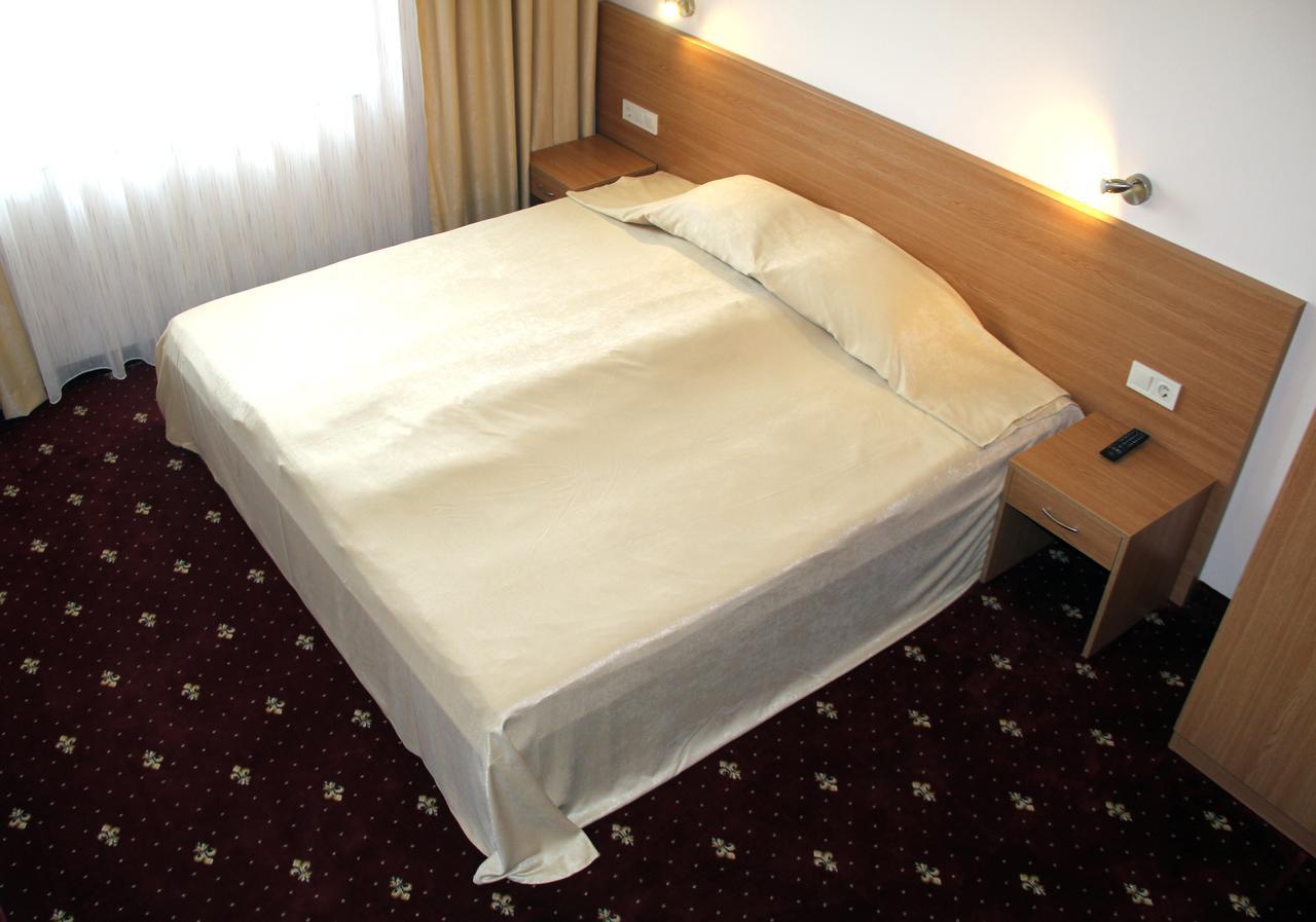 Hotel Coop Rozhen Pamporovo Dış mekan fotoğraf