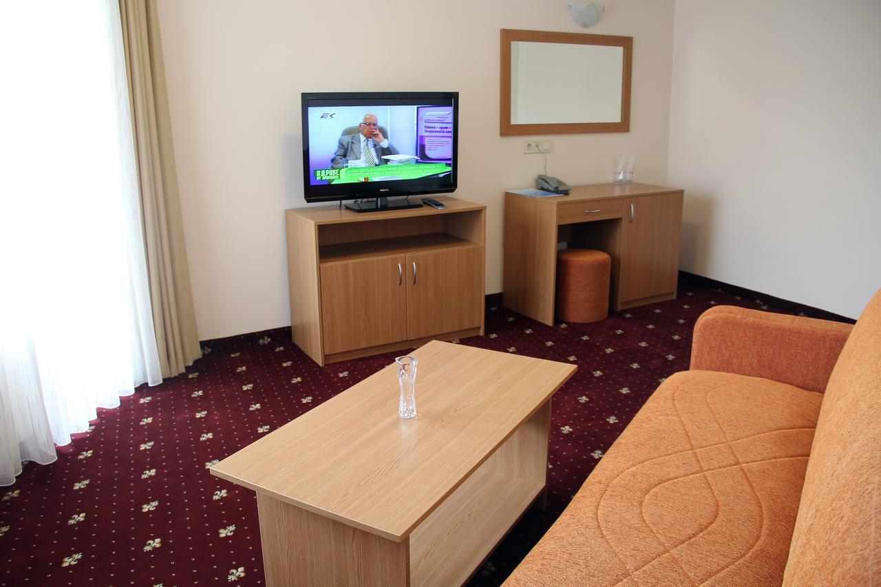 Hotel Coop Rozhen Pamporovo Dış mekan fotoğraf