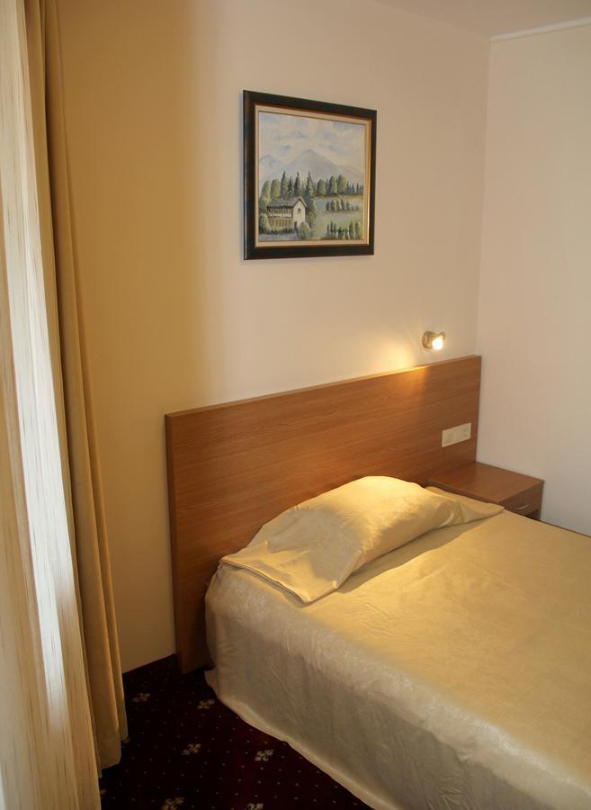 Hotel Coop Rozhen Pamporovo Dış mekan fotoğraf